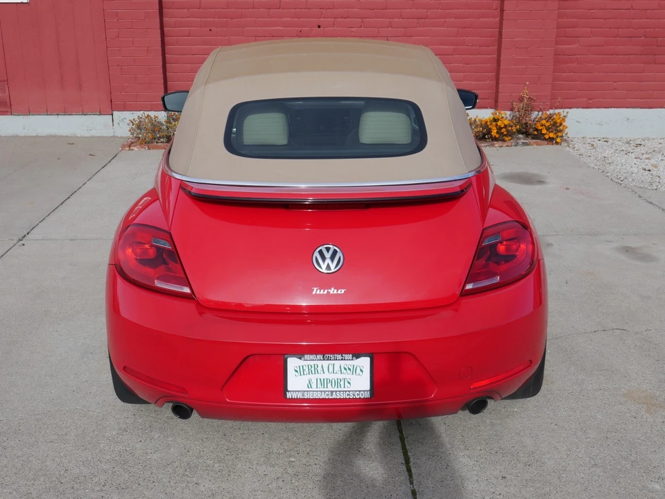 2013 Volkswagen A5 Beetle - Image 8 of 12