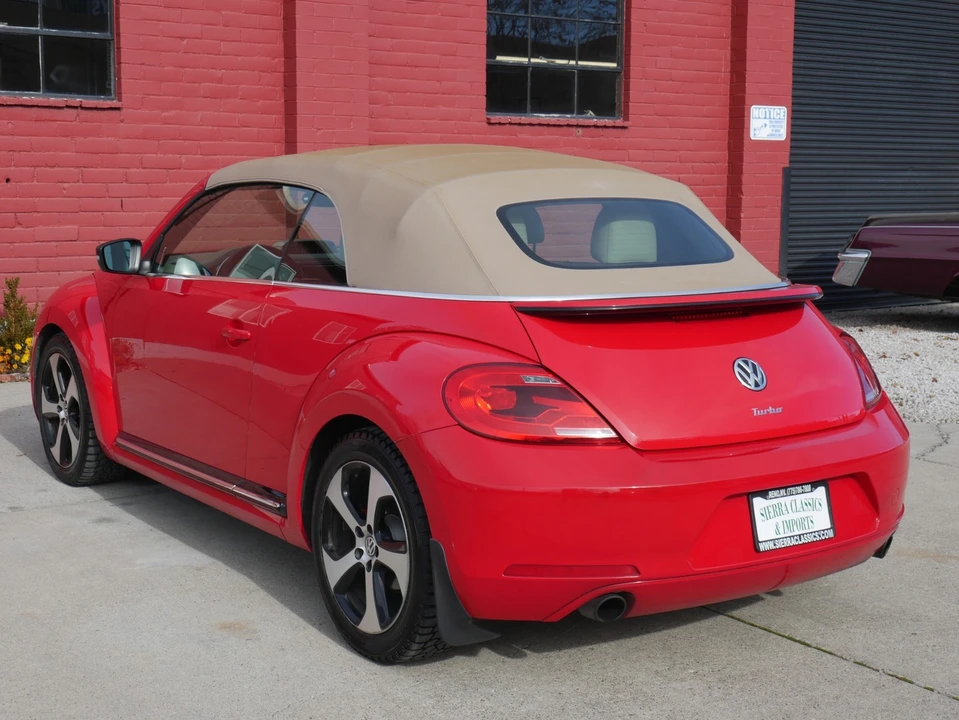 2013 Volkswagen A5 Beetle - Image 7 of 21