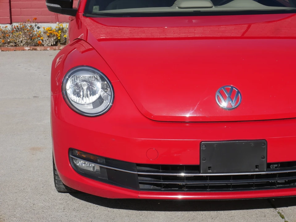 2013 Volkswagen A5 Beetle - Image 4 of 12