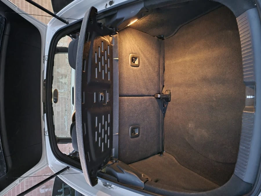 2013 Volkswagen A5 Beetle - Image 14 of 24