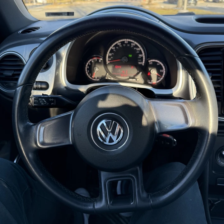 2013 Volkswagen A5 Beetle - Image 13 of 15