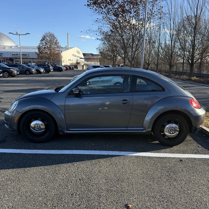 2013 Volkswagen A5 Beetle - Image 4 of 15