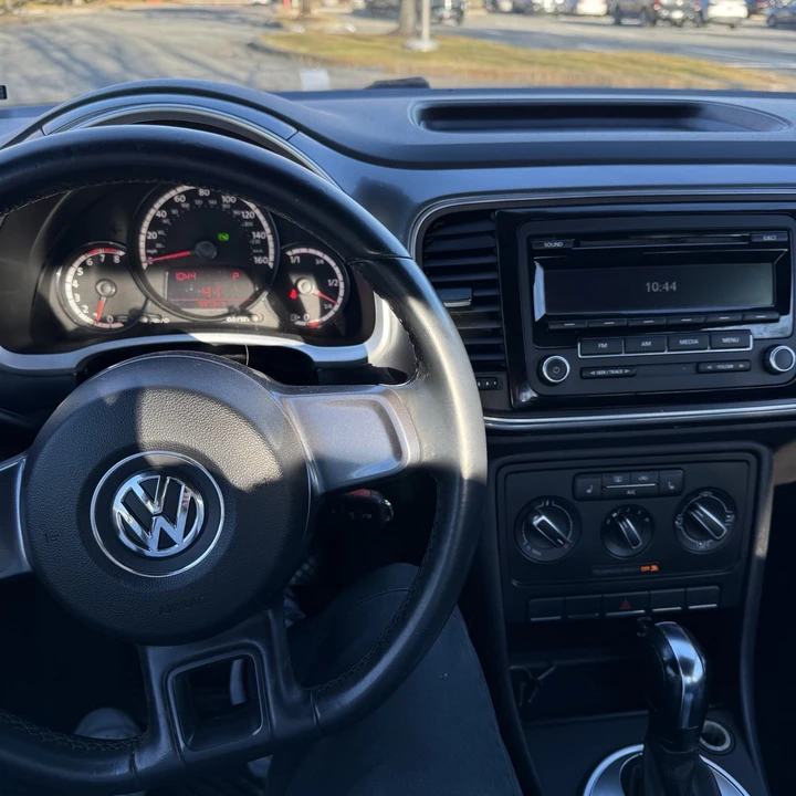 2013 Volkswagen A5 Beetle - Image 12 of 15