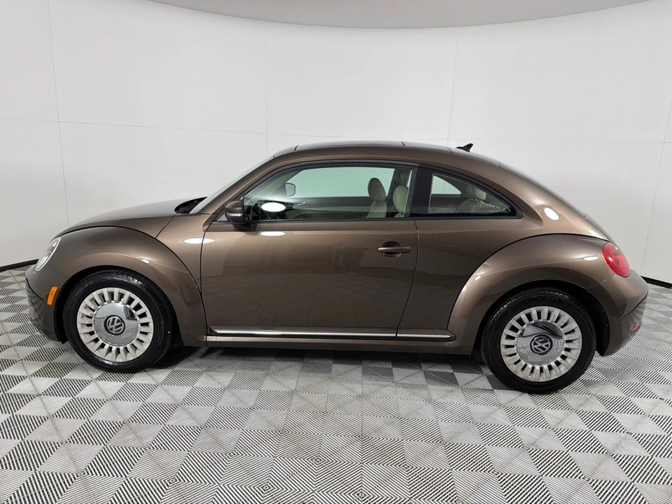 2013 Volkswagen A5 Beetle - Image 8 of 21