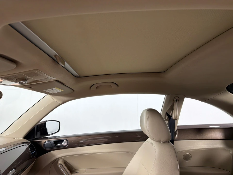 2013 Volkswagen A5 Beetle - Image 13 of 21