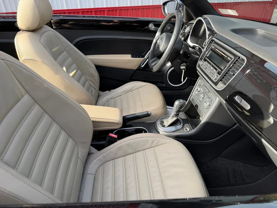 2013 Volkswagen A5 Beetle - Image 7 of 21