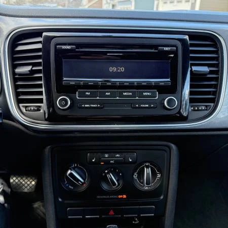 2013 Volkswagen A5 Beetle - Image 16 of 17