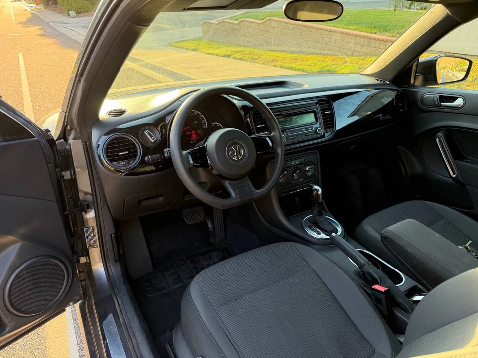 2013 Volkswagen A5 Beetle - Image 7 of 11