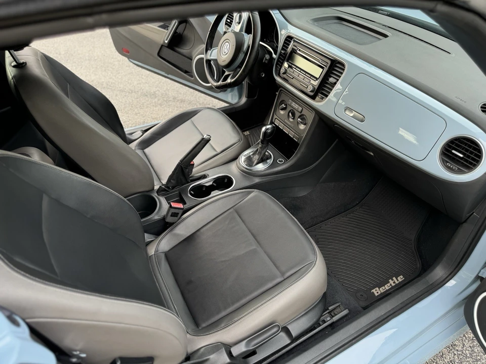 2013 Volkswagen A5 Beetle - Image 9 of 20