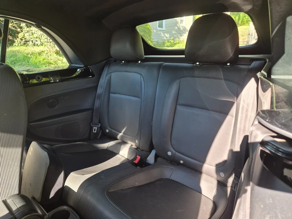 2013 Volkswagen A5 Beetle - Image 6 of 17