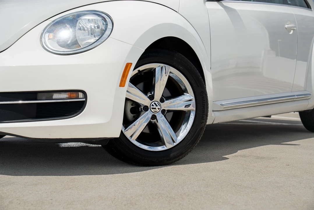 2013 Volkswagen A5 Beetle - Image 22 of 31