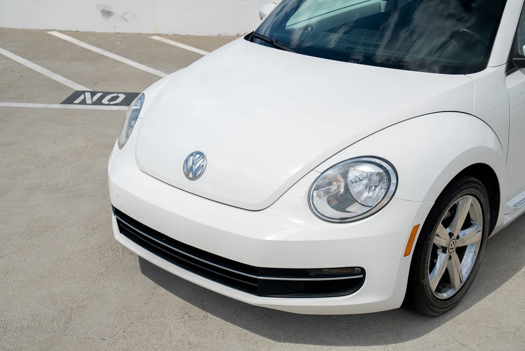2013 Volkswagen A5 Beetle - Image 4 of 31