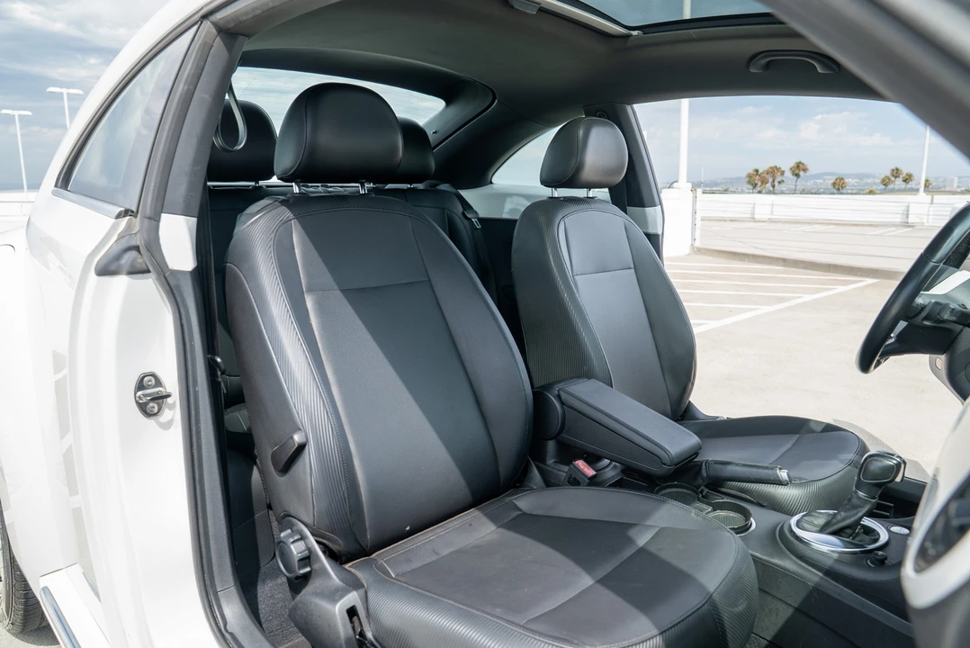 2013 Volkswagen A5 Beetle - Image 17 of 31