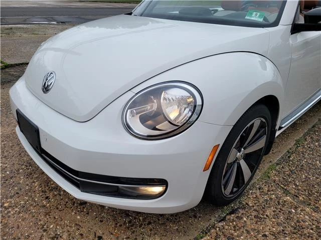 2013 Volkswagen A5 Beetle - Image 9 of 21