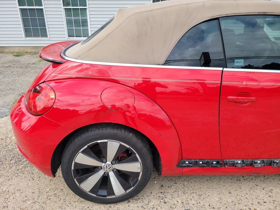 2013 Volkswagen A5 Beetle - Image 16 of 21