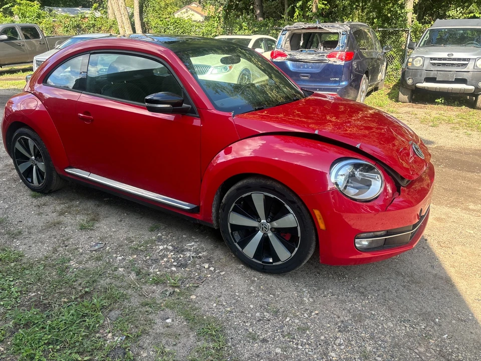 2013 Volkswagen A5 Beetle - Image 7 of 18