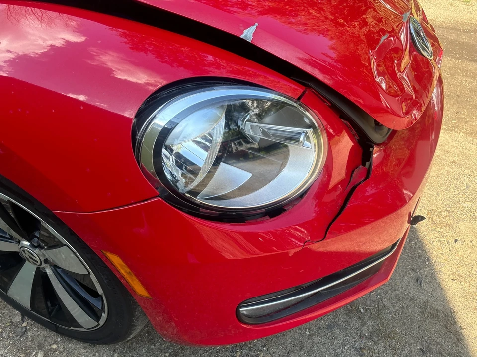 2013 Volkswagen A5 Beetle - Image 10 of 18