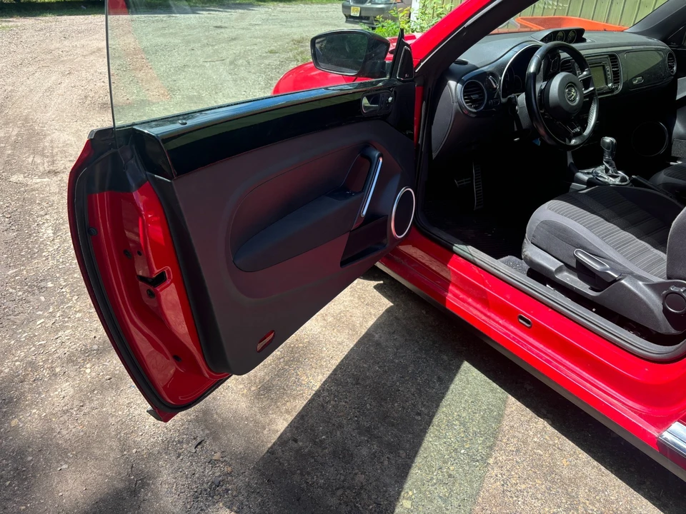 2013 Volkswagen A5 Beetle - Image 13 of 18