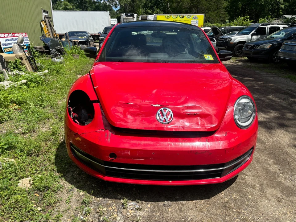 2013 Volkswagen A5 Beetle - Image 7 of 17