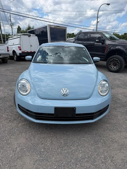 2013 Volkswagen A5 Beetle - Image 2 of 6