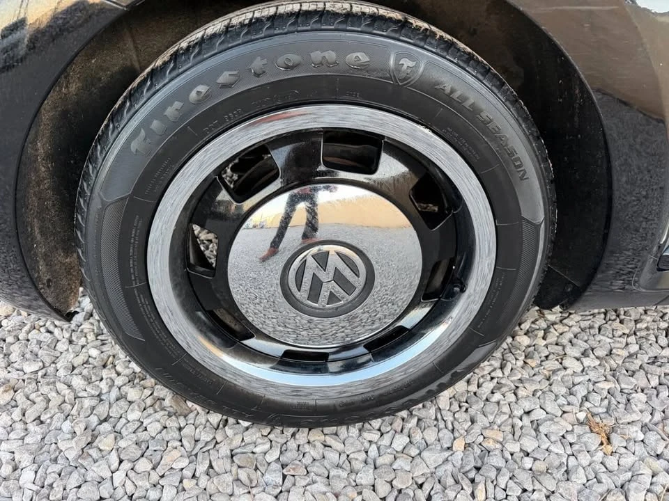 2013 Volkswagen A5 Beetle - Image 7 of 20