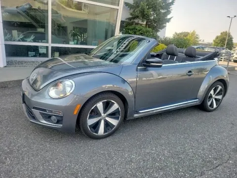 2013 Volkswagen Beetle Convertible 2.0T