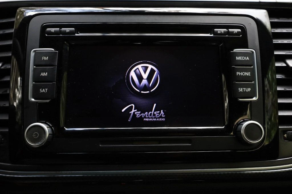 2013 Volkswagen A5 Beetle - Image 10 of 21