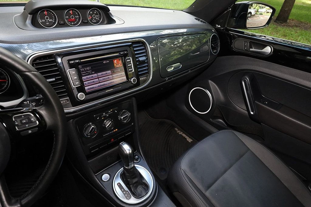2013 Volkswagen A5 Beetle - Image 9 of 21