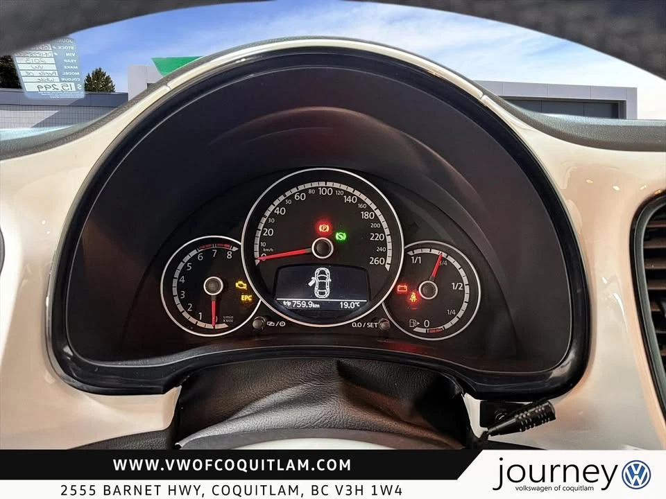 2013 Volkswagen A5 Beetle - Image 11 of 13