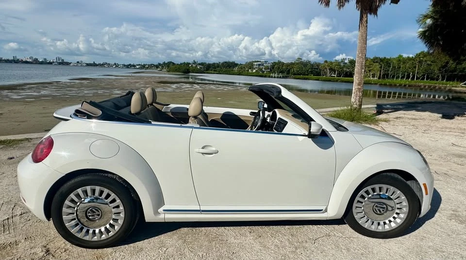 2013 Volkswagen A5 Beetle - Image 5 of 9