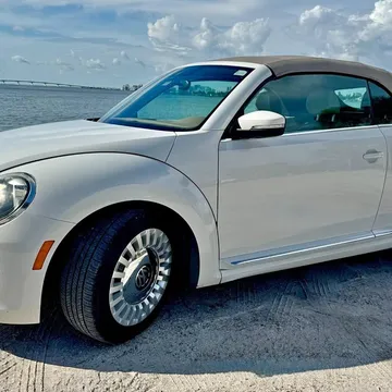 2013 Volkswagen Beetle Convertible