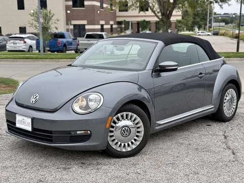2013 Volkswagen Beetle Convertible 50S Edition