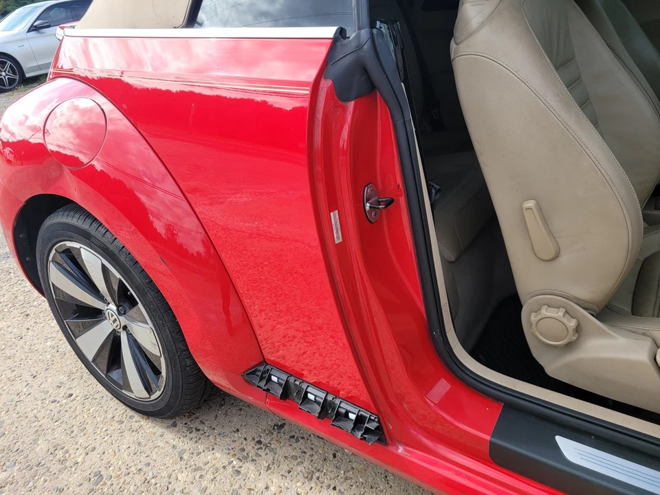 2013 Volkswagen A5 Beetle - Image 18 of 21