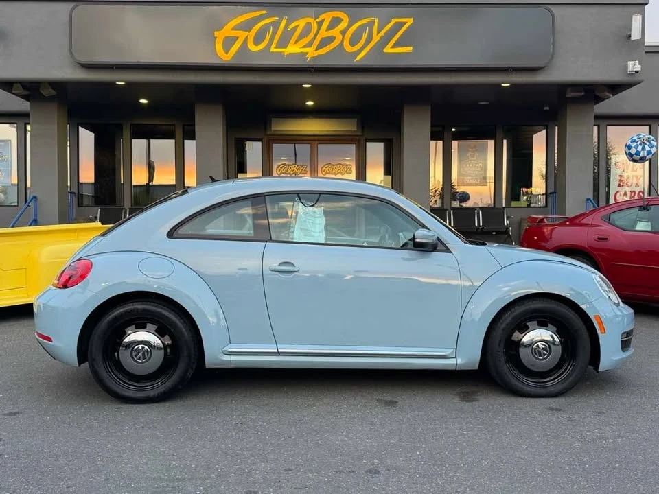 2013 Volkswagen A5 Beetle - Image 2 of 17