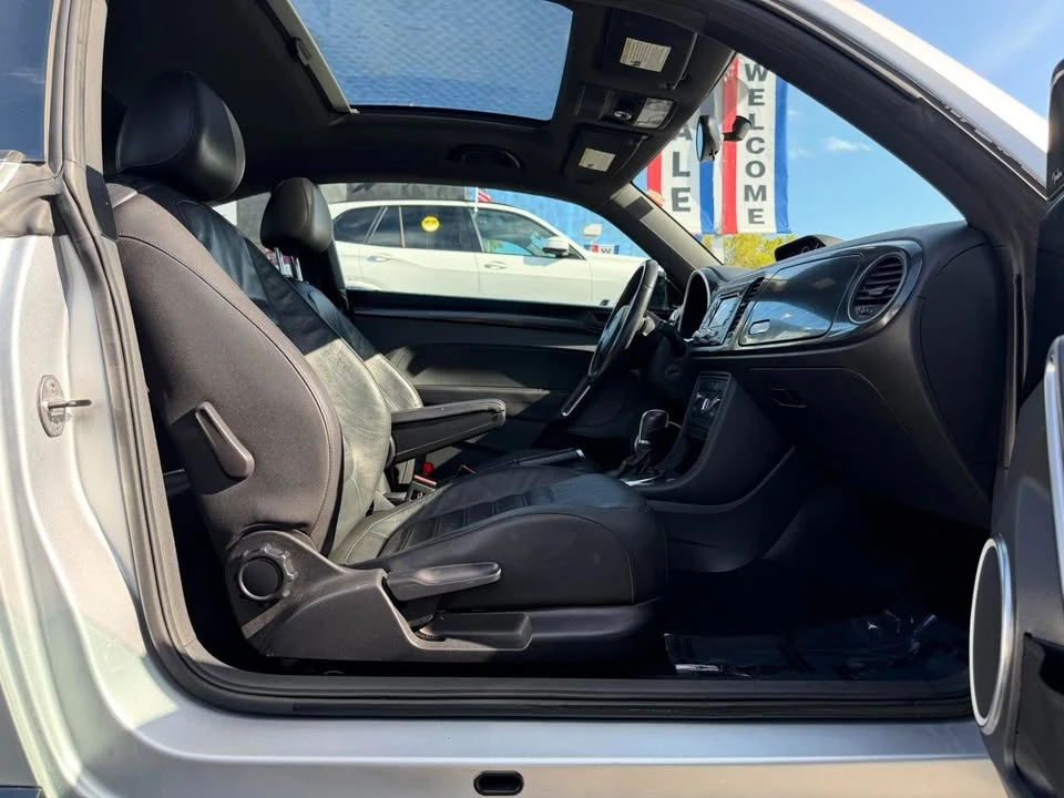 2013 Volkswagen A5 Beetle - Image 18 of 20