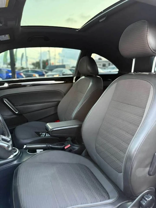 2013 Volkswagen A5 Beetle - Image 11 of 12
