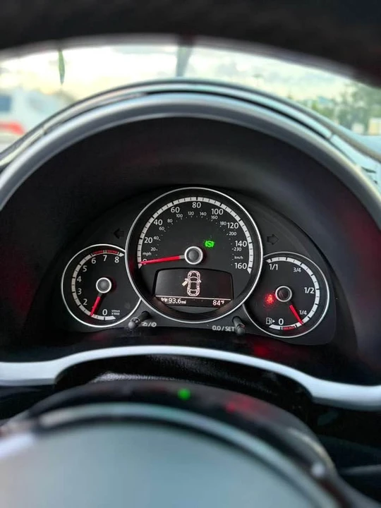 2013 Volkswagen A5 Beetle - Image 10 of 12