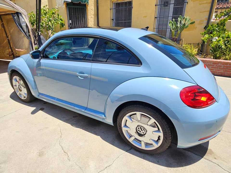 2013 Volkswagen A5 Beetle - Image 4 of 13