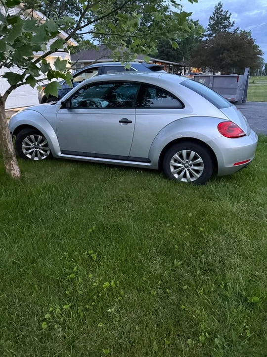 2013 Volkswagen A5 Beetle - Image 3 of 4