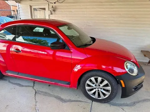 2013 Volkswagen Beetle Hatchback 2D
