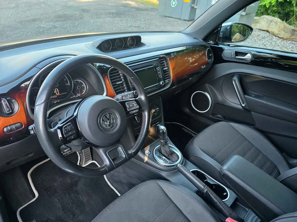 2013 Volkswagen A5 Beetle - Image 8 of 9