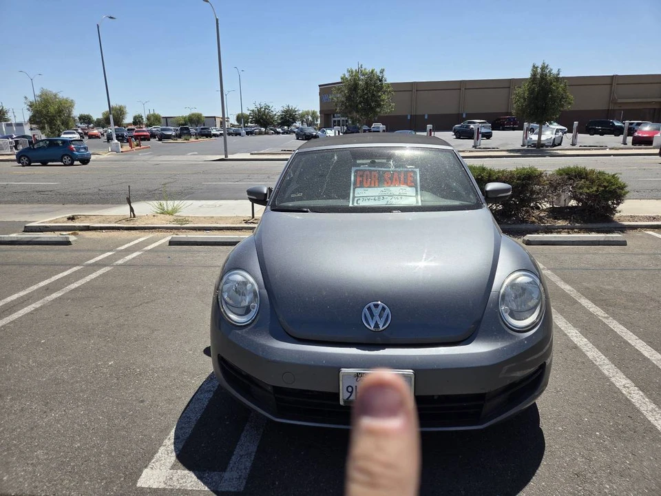 2013 Volkswagen A5 Beetle - Image 3 of 8