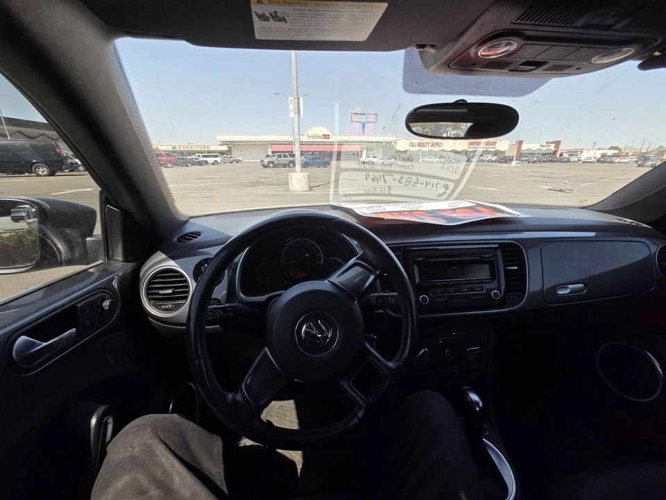 2013 Volkswagen A5 Beetle - Image 6 of 8