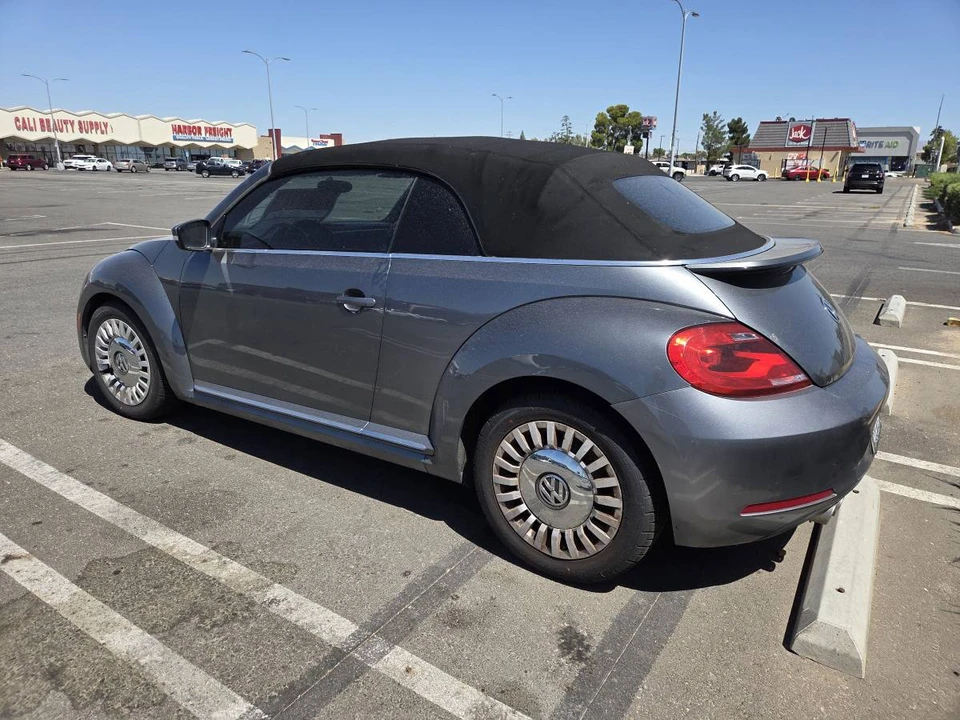 2013 Volkswagen A5 Beetle - Image 4 of 8