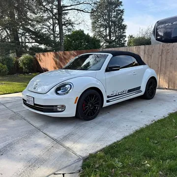 2013 Volkswagen Beetle Fender Edition