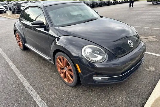 2013 Volkswagen Beetle 2.0 TSi