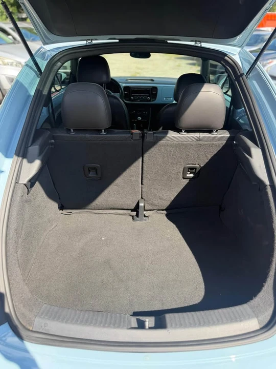 2013 Volkswagen A5 Beetle - Image 9 of 12
