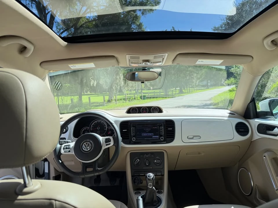 2013 Volkswagen A5 Beetle - Image 19 of 20