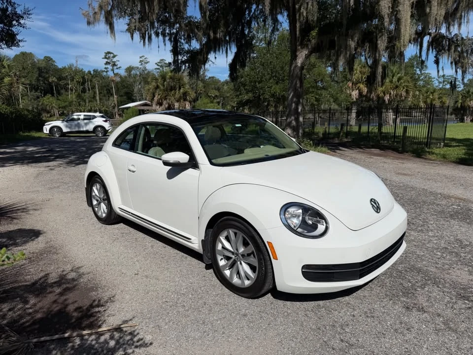 2013 Volkswagen A5 Beetle - Image 4 of 20