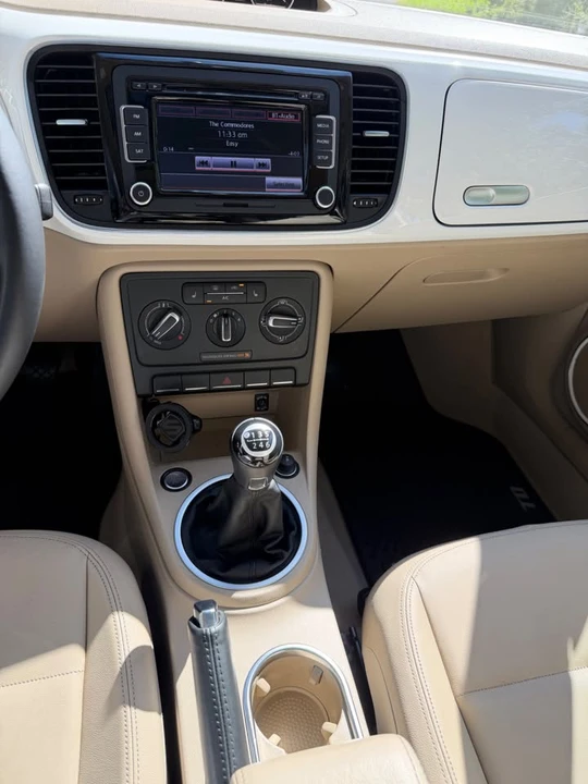 2013 Volkswagen A5 Beetle - Image 14 of 20
